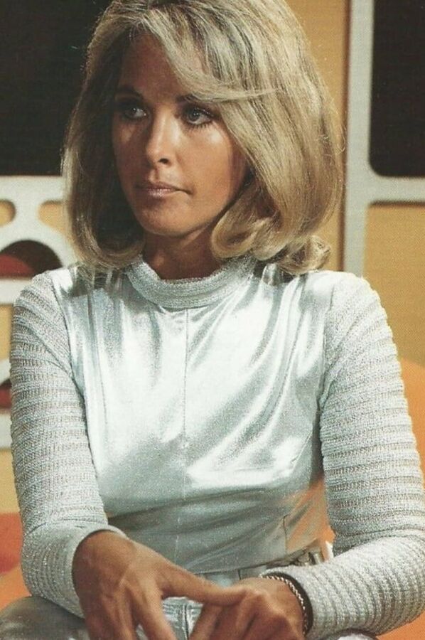 Wanda Ventham , so stunning in her prime