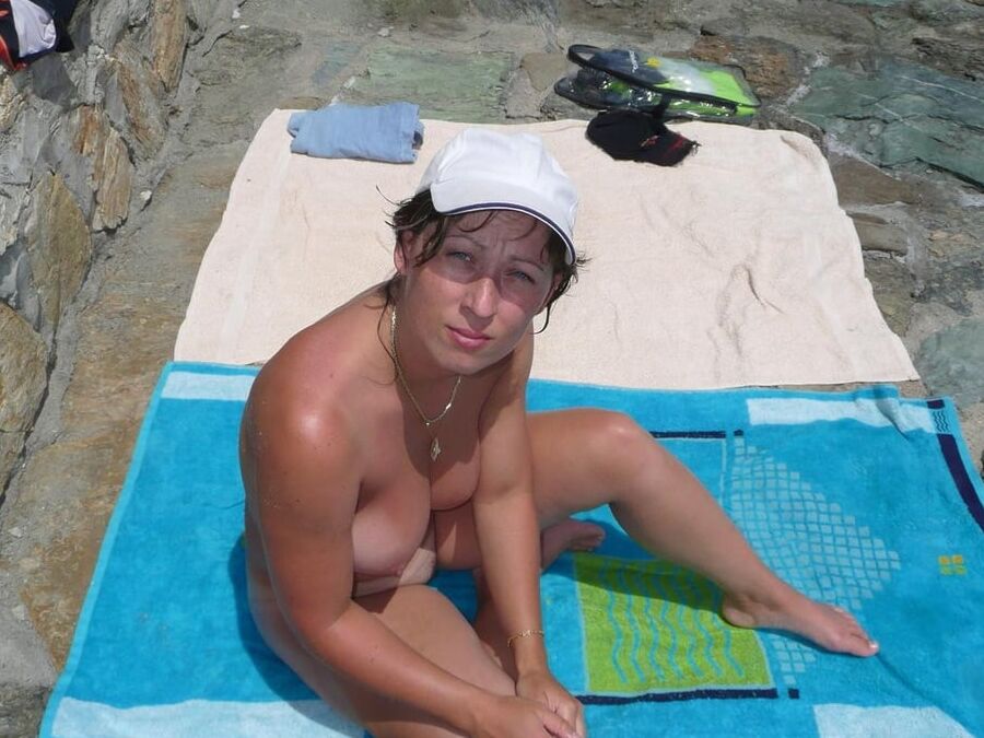 nudist lives