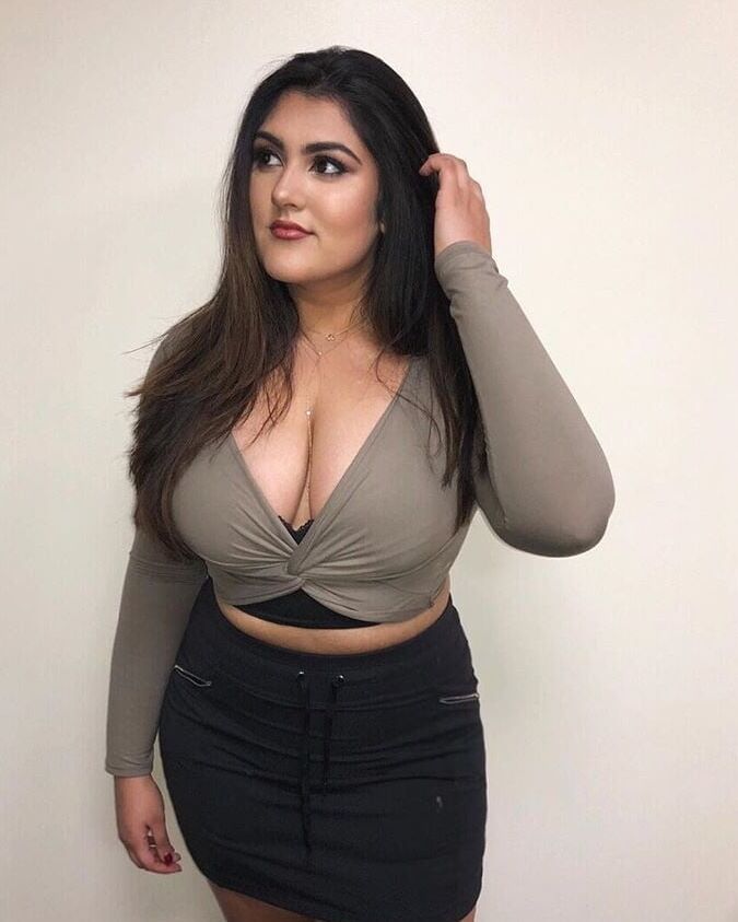 stunning punajbai babe