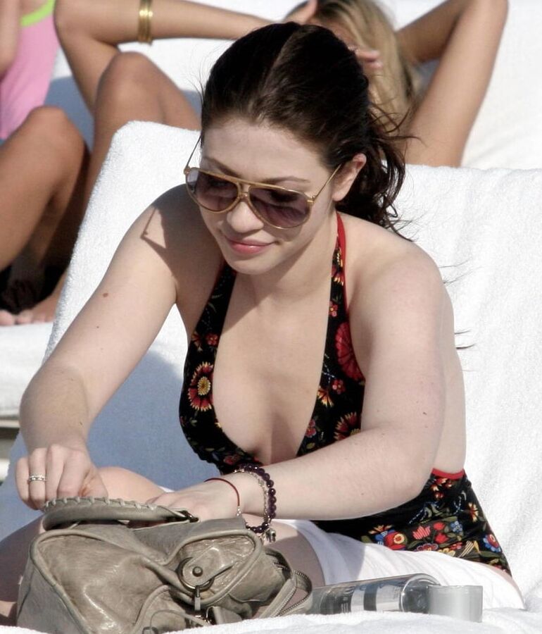 Michelle Trachtenberg cute woman