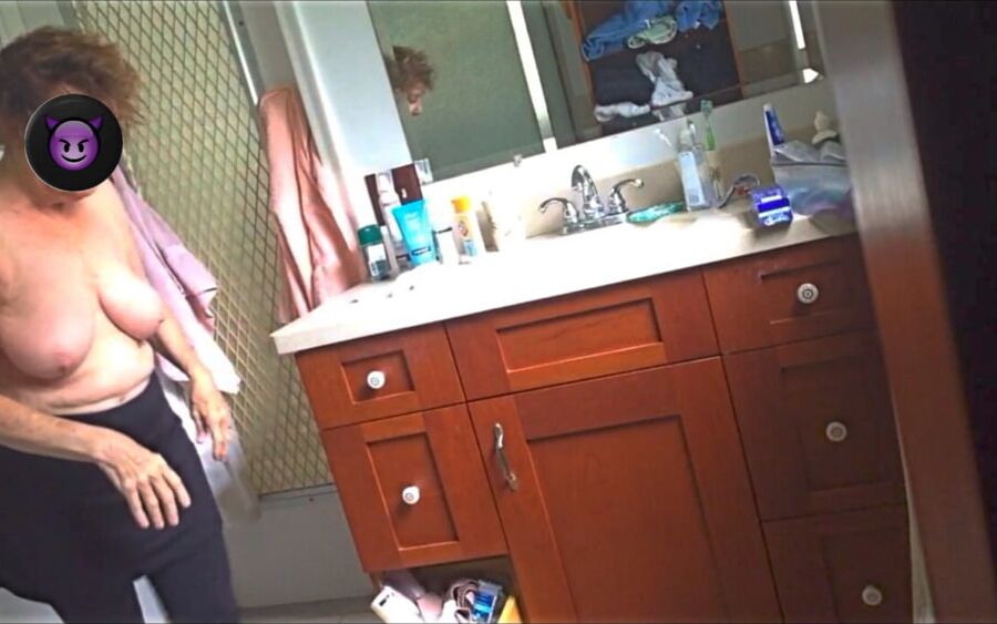 GILF Bathroom Spy - Tits