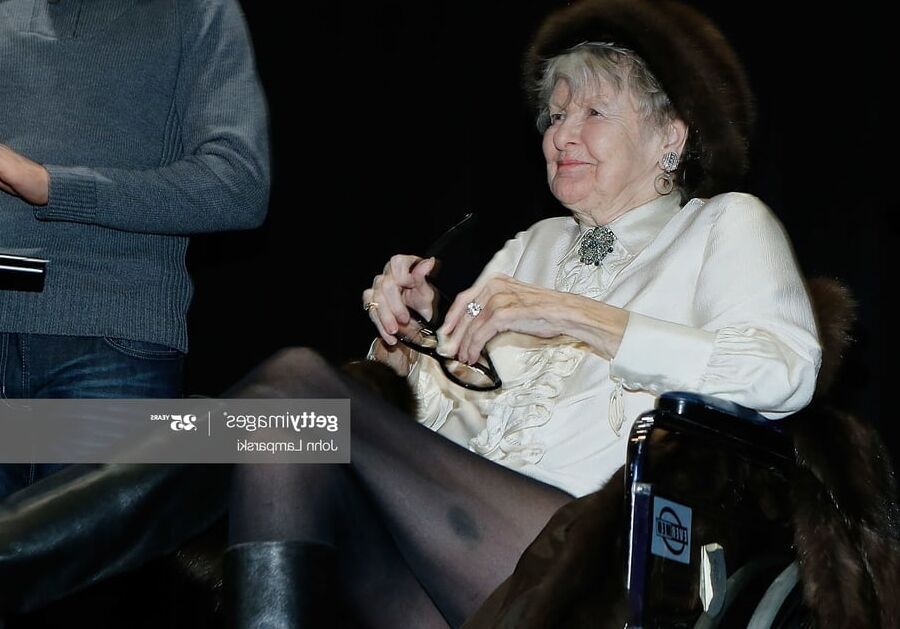 Elaine Stritch (-)