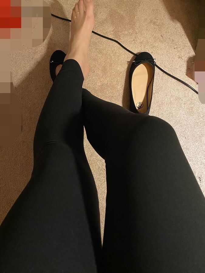 My Daily sweaty big nylon feet
