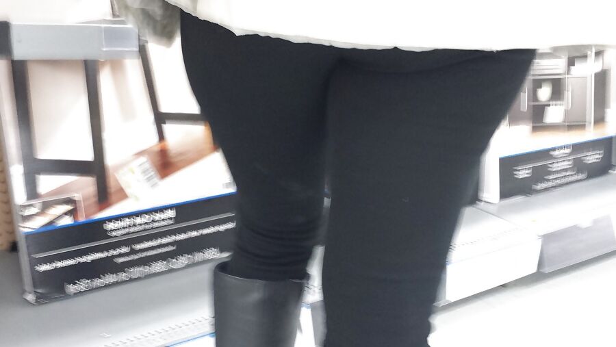 cum on legs