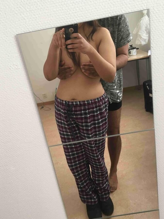 Hot sexy desi IT girl big boobs indian leaked with bf ()