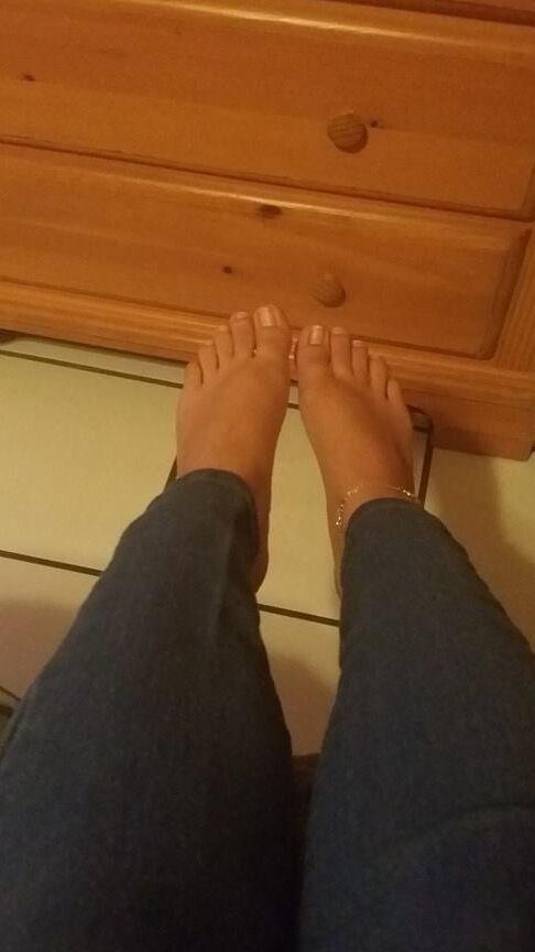 Girlfriend&;s Feet