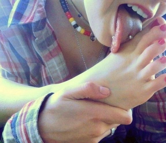 yummy toes