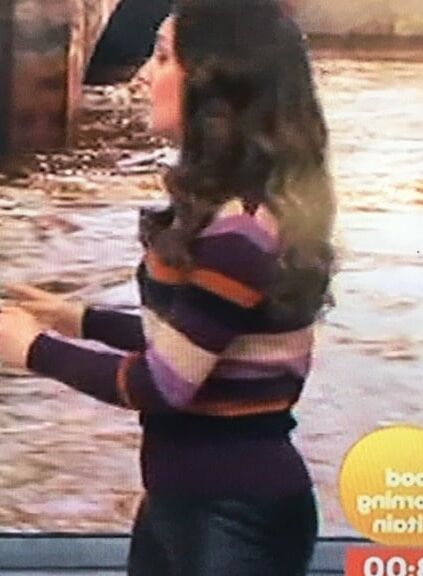 Lust for Leggings! WeatherGirl Laura Tobin