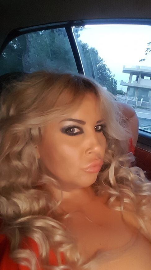 Greek Huge tits Milf