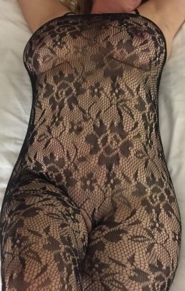 sexy matures in black bodystocking nylon