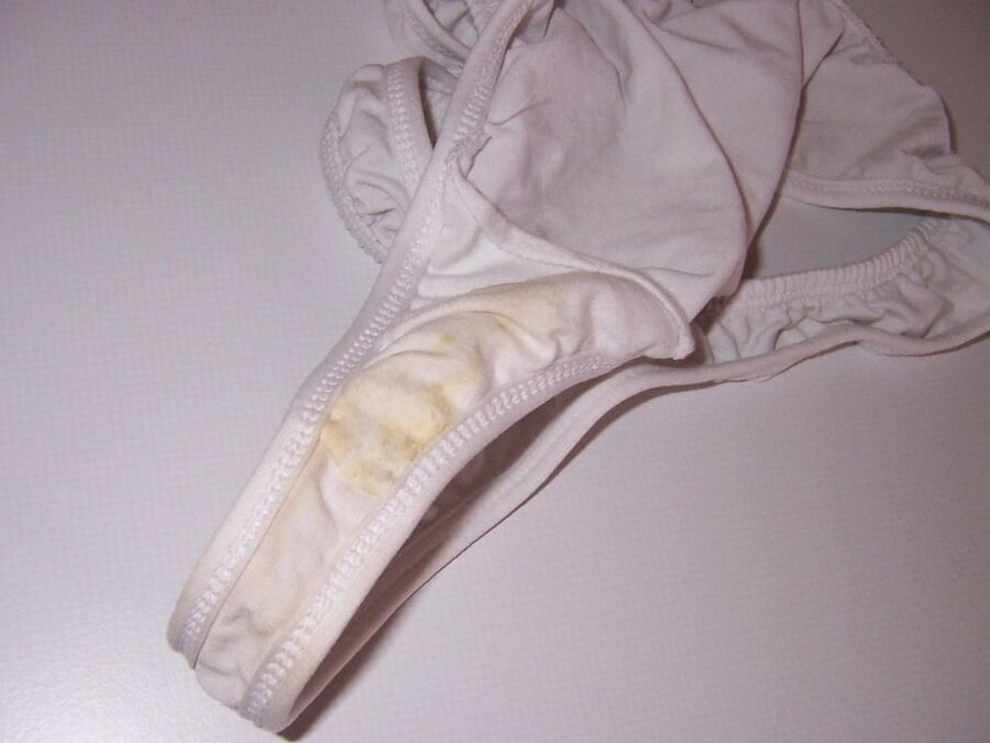 Fotzenslip meiner Freundin ( Dirty Panty )