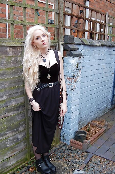Blonde en collants