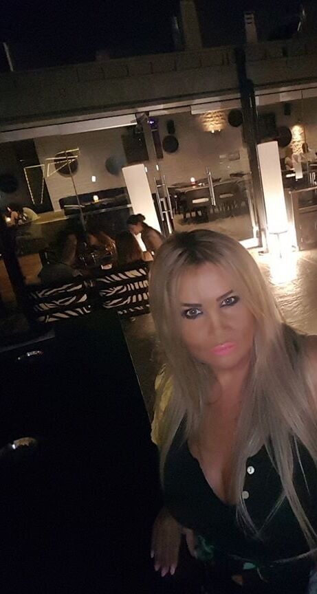 Greek Huge tits Milf