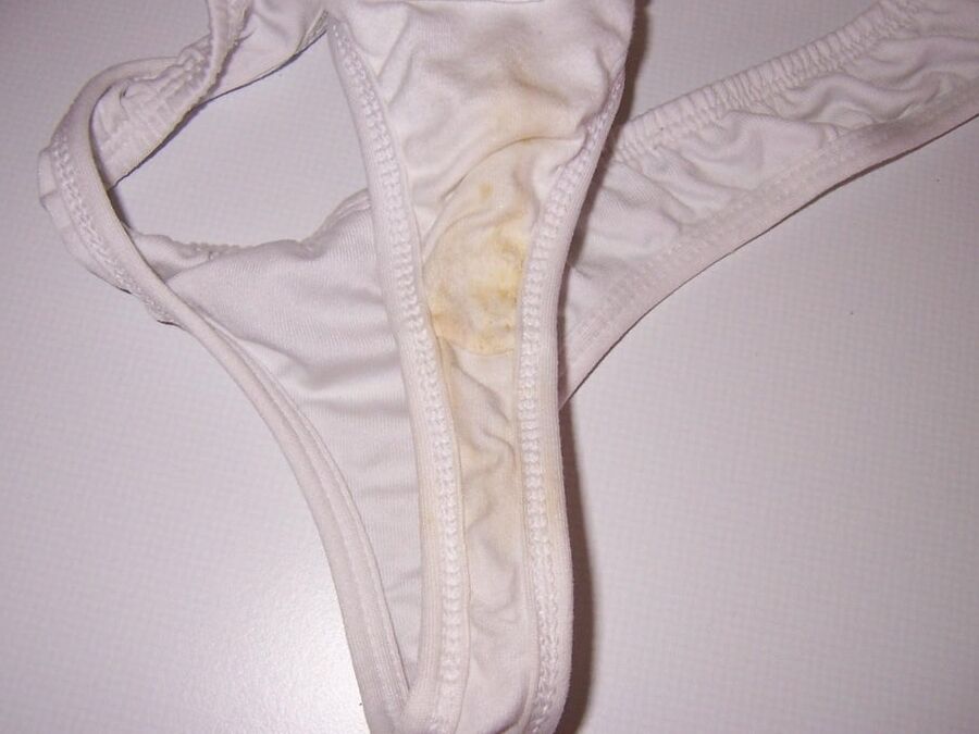 Fotzenslip meiner Freundin ( Dirty Panty )