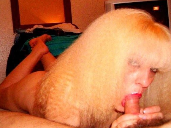 MILF sucking
