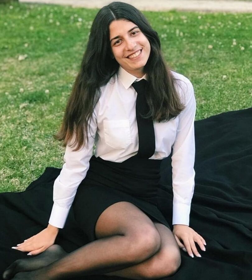 Sexy MILFs and GILFs Wearing Tights