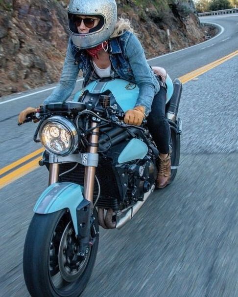 Cool Girls Ride