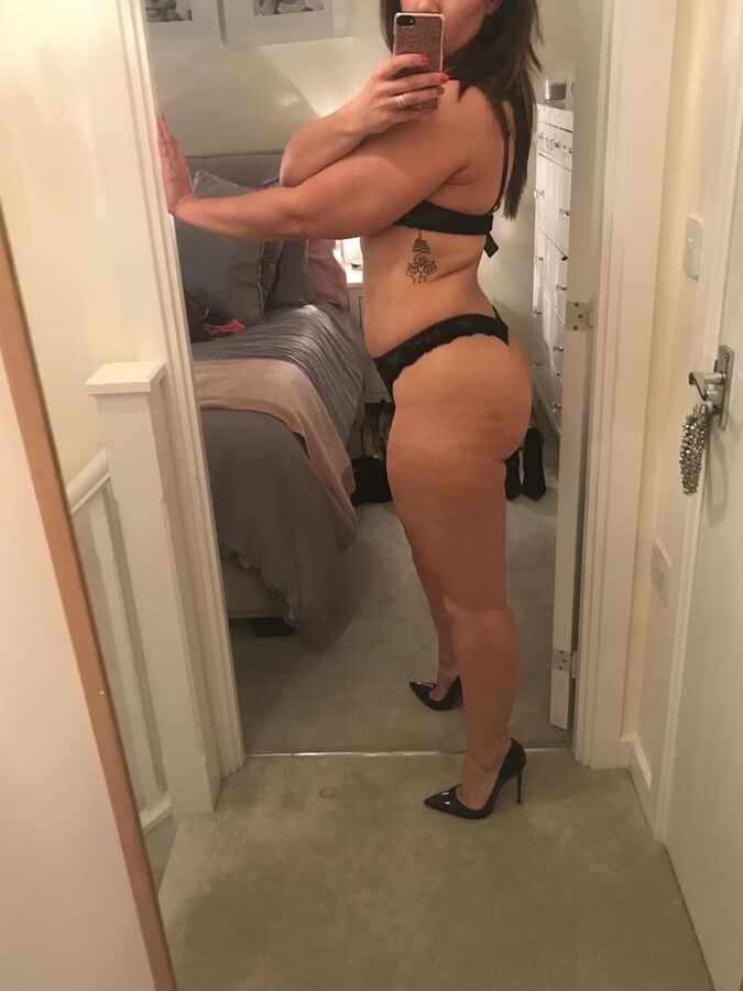 Sexy milf friend