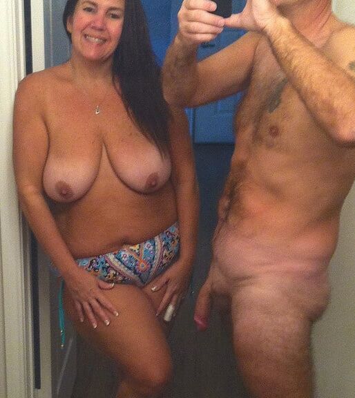Fun Chubby Southern Housewife