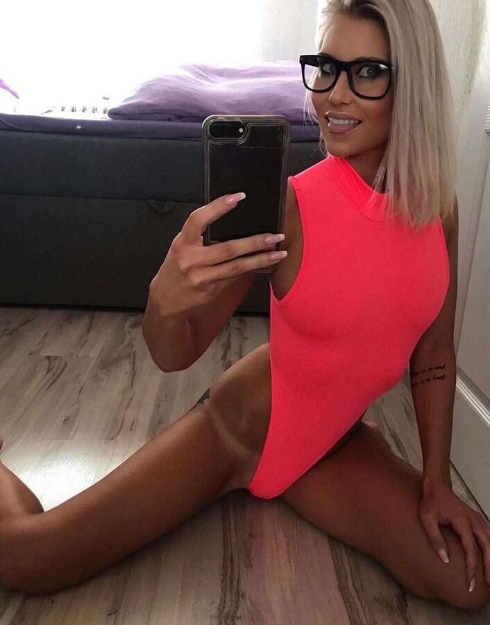 czech instagram fitness milf