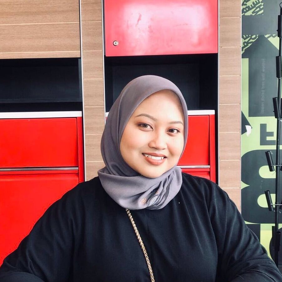 Elle syaa budak senai jb