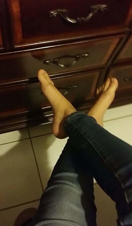 Girlfriend&;s Feet