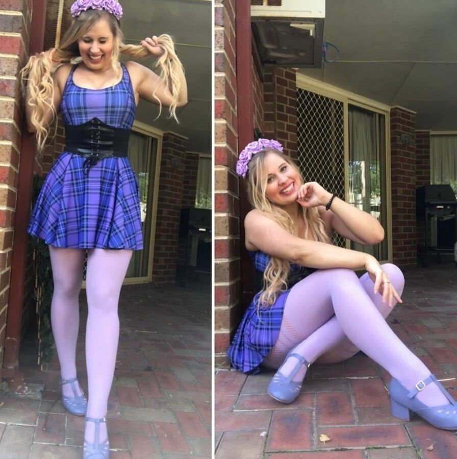 Sexy MILFs and GILFs Wearing Tights
