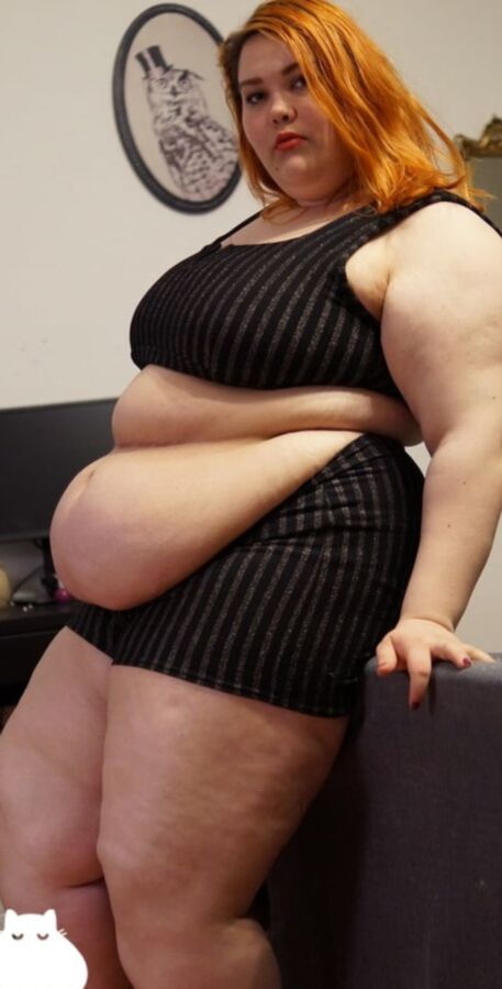 Big Smooth Belly Bbw