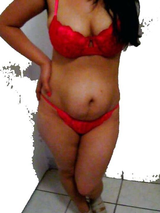 Mom damn and sexy-