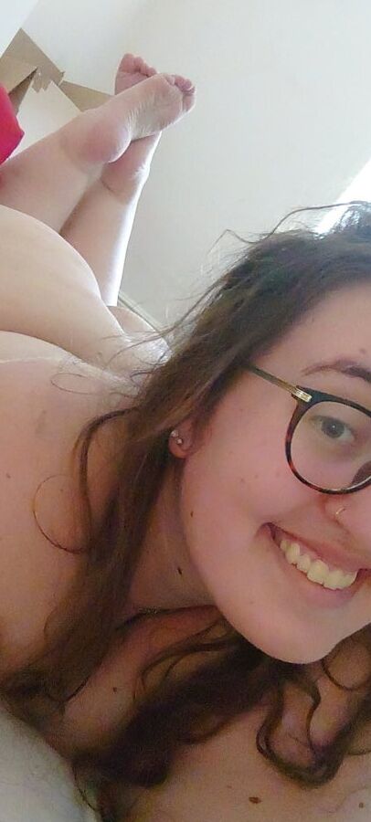 Chubby wife Violet