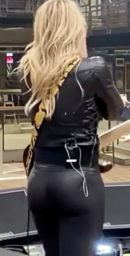 Nita Strauss
