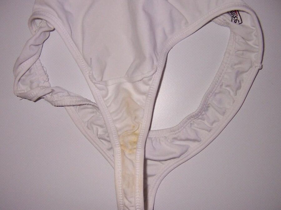 Fotzenslip meiner Freundin ( Dirty Panty )