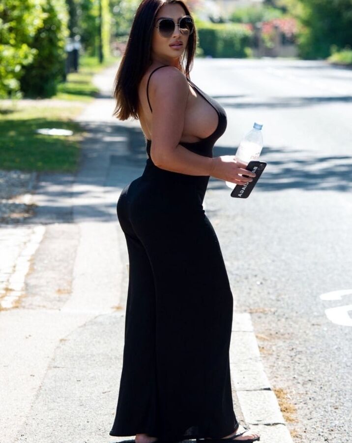 LAUREN GOODGER