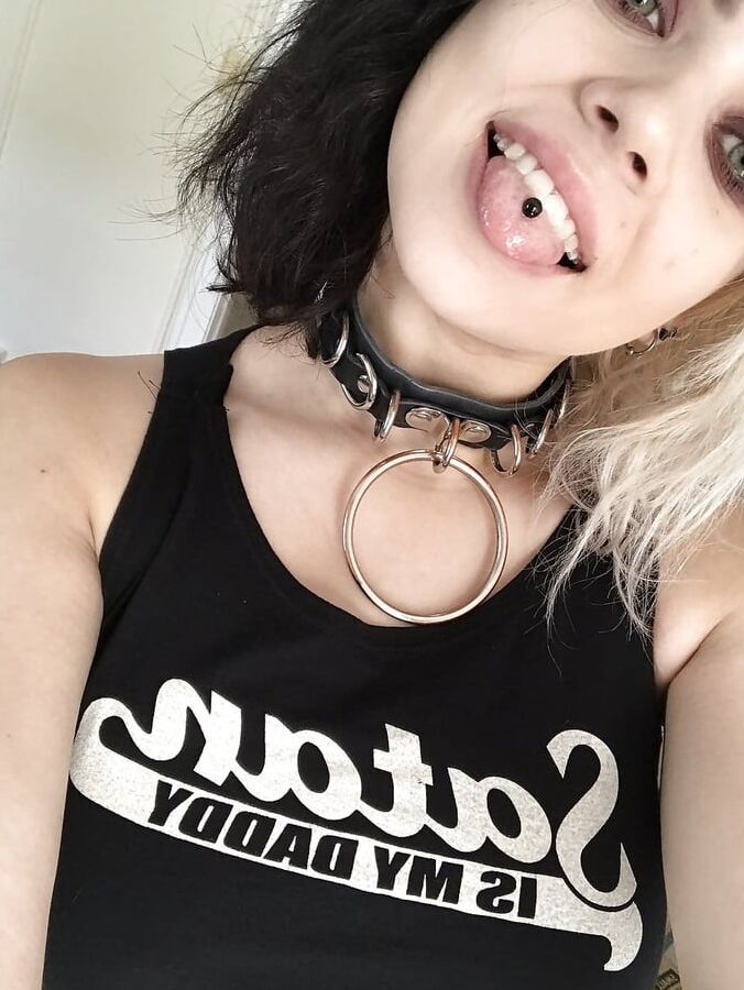 Perfect Goth Girl