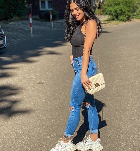Insta Bitch Elena