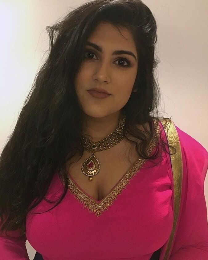 stunning punajbai babe