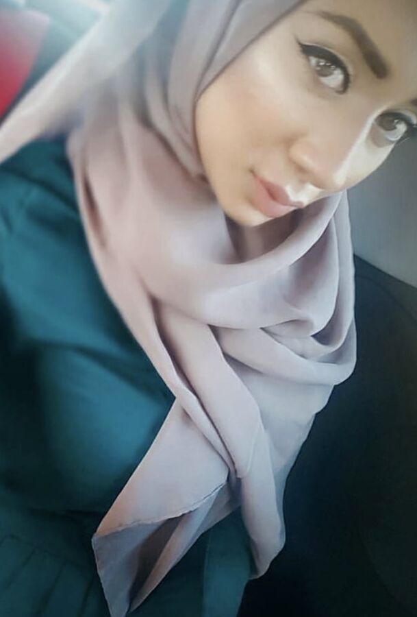 hijabi slut Shabana