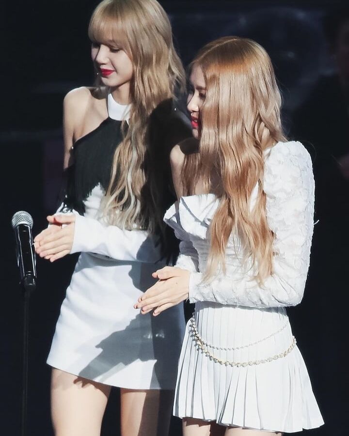 Chaelisa hot moments lesbian