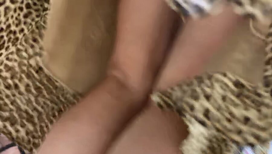 Sexy hot milf mature upskirt