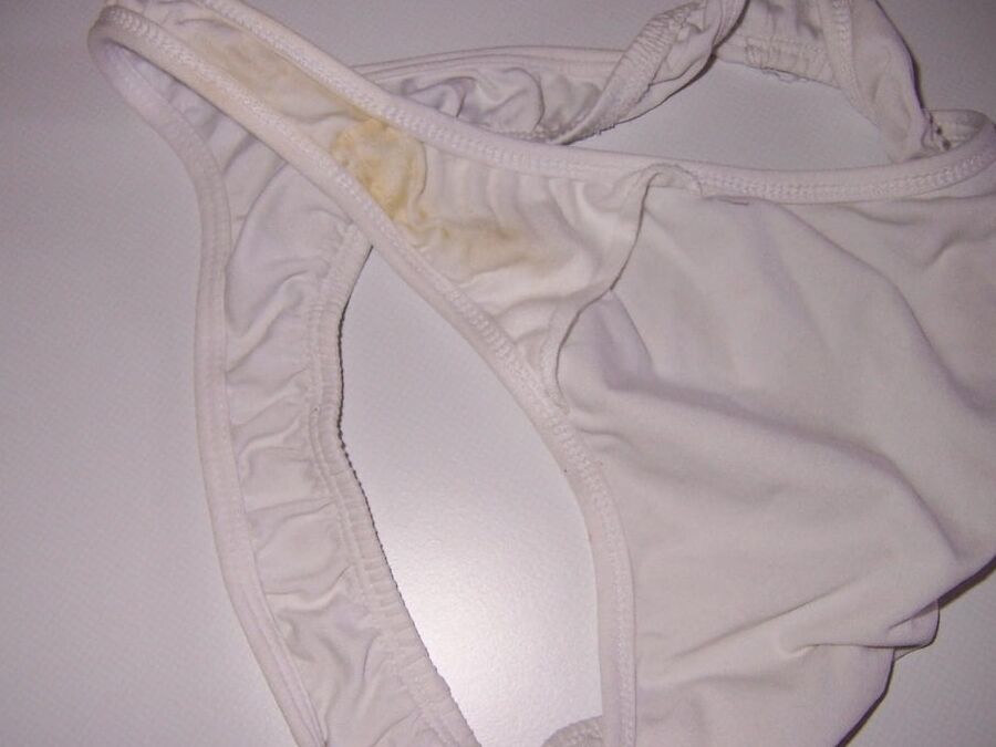Fotzenslip meiner Freundin ( Dirty Panty )