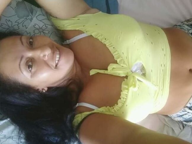 LENINHA MADURA COROA RABUDA GOSTOSA BIQUINI