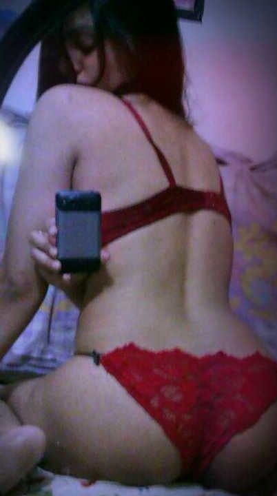 HOT INDIAN AMATEUR MILF