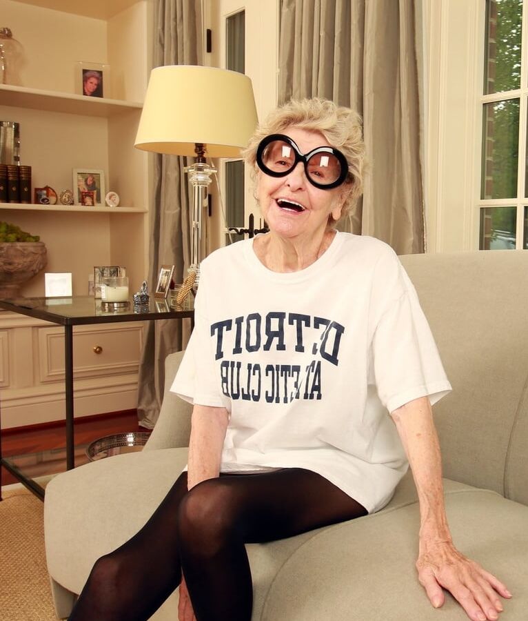 Elaine Stritch (-)
