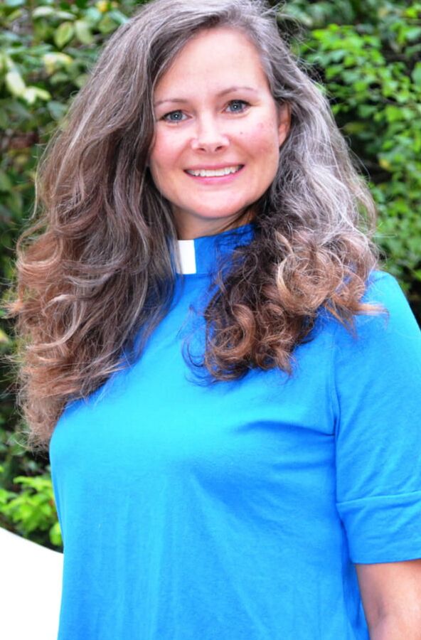 Cum on Pastor Wendy