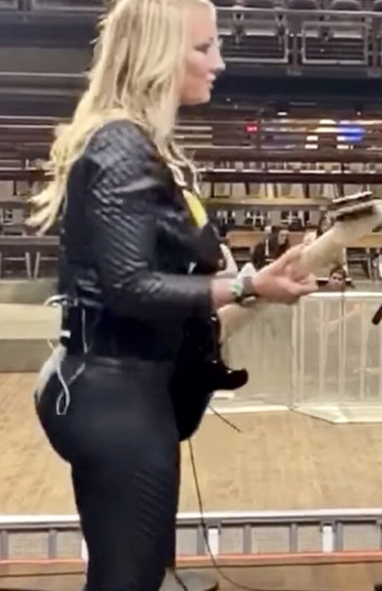 Nita Strauss