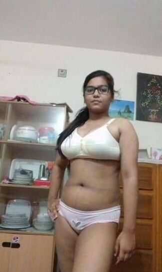 Rimi Roy Showing her Beautiful Natural sexy Body