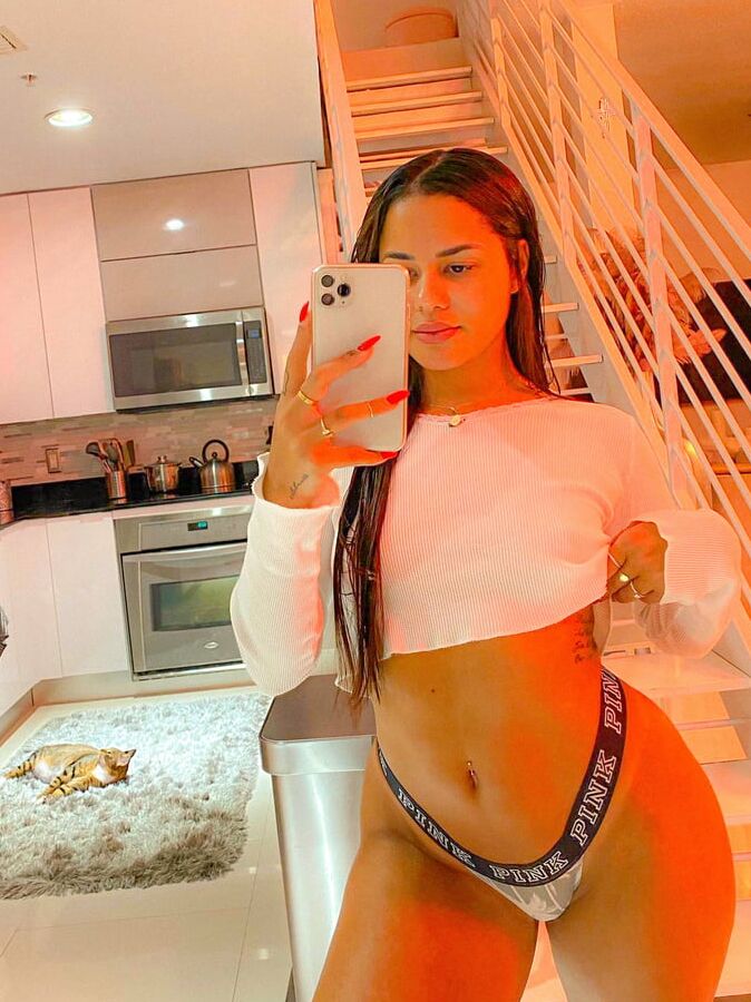 Katya E H