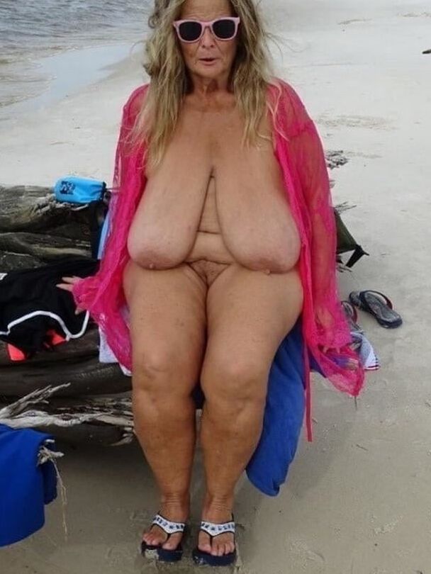 Stretched &amp; Saggy - Mature Boobs Special -