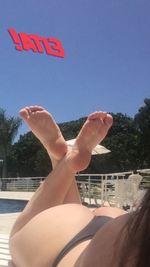 feet in love