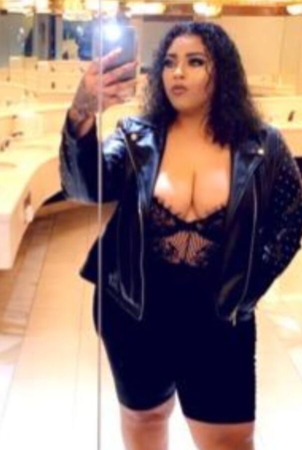 Green eyed sex BBW